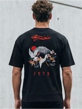 Shikoku Embroidered Graphic Tee in Black